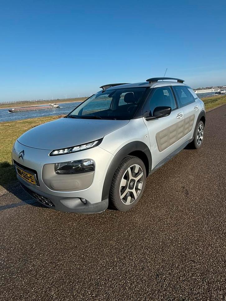 Citroën C4 Cactus 1.2 PureTech Shine 110PK, Auto's, Citroën, Particulier, C4 Cactus, Benzine, B, Hatchback, Handgeschakeld, Origineel Nederlands