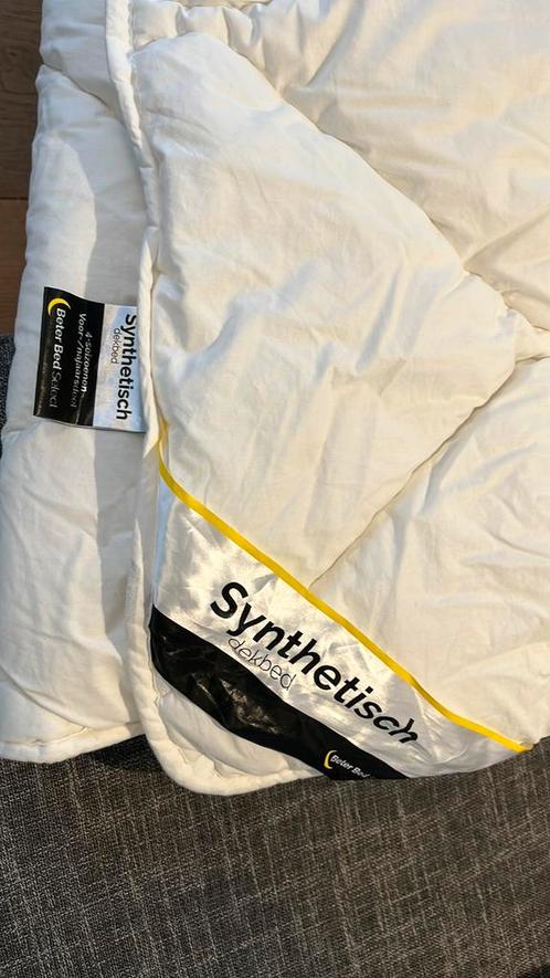4 seizoenen synthetisch dekbed 200X200, Huis en Inrichting, Slaapkamer | Beddengoed, Zo goed als nieuw, Deken of Dekbed, Tweepersoons
