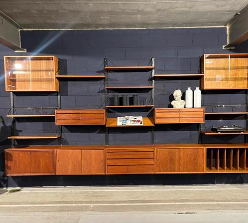 Poul Cadovius by Royal System vintage modulair wandsysteem, Antiek en Kunst, Curiosa en Brocante, Ophalen of Verzenden