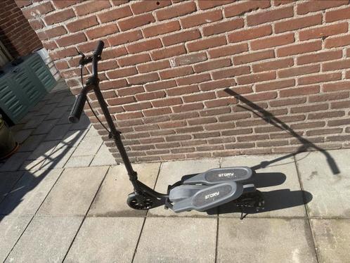 Story stepper step z.g.a.n., Fietsen en Brommers, Steps, Zo goed als nieuw, Gewone step, Ophalen