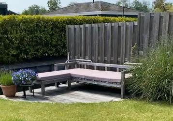 Hardhouten loungeset 2 delen (2.30x90 en 95x60) beschikbaar voor biedingen