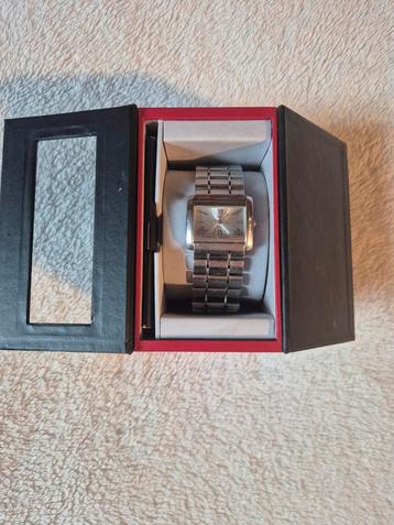 Guess steel dames horloge beschikbaar voor biedingen