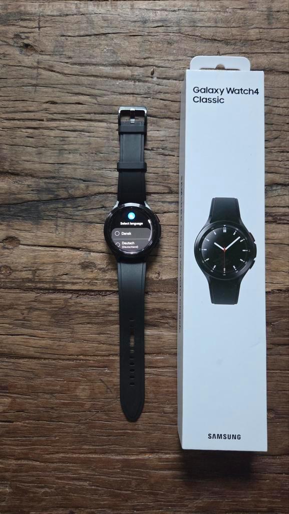Samsung Galaxy Watch 4 Classic - Topstaat!, Sieraden, Tassen en Uiterlijk, Smartwatches, Zo goed als nieuw, Android, Zwart, Afstand