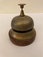 Klassieke Hotelbel van Messing met Houten Basis, Ophalen of Verzenden, Brons