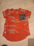 Rood T-shirt metbritsen aan zijkant  maat 104, Kinderen en Baby's, Kinderkleding | Maat 104, Ophalen of Verzenden, Zo goed als nieuw