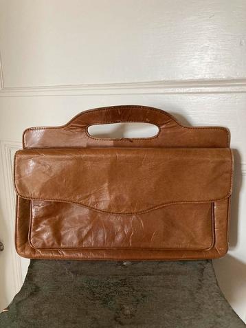 Geweldige retro vintage tas beschikbaar voor biedingen
