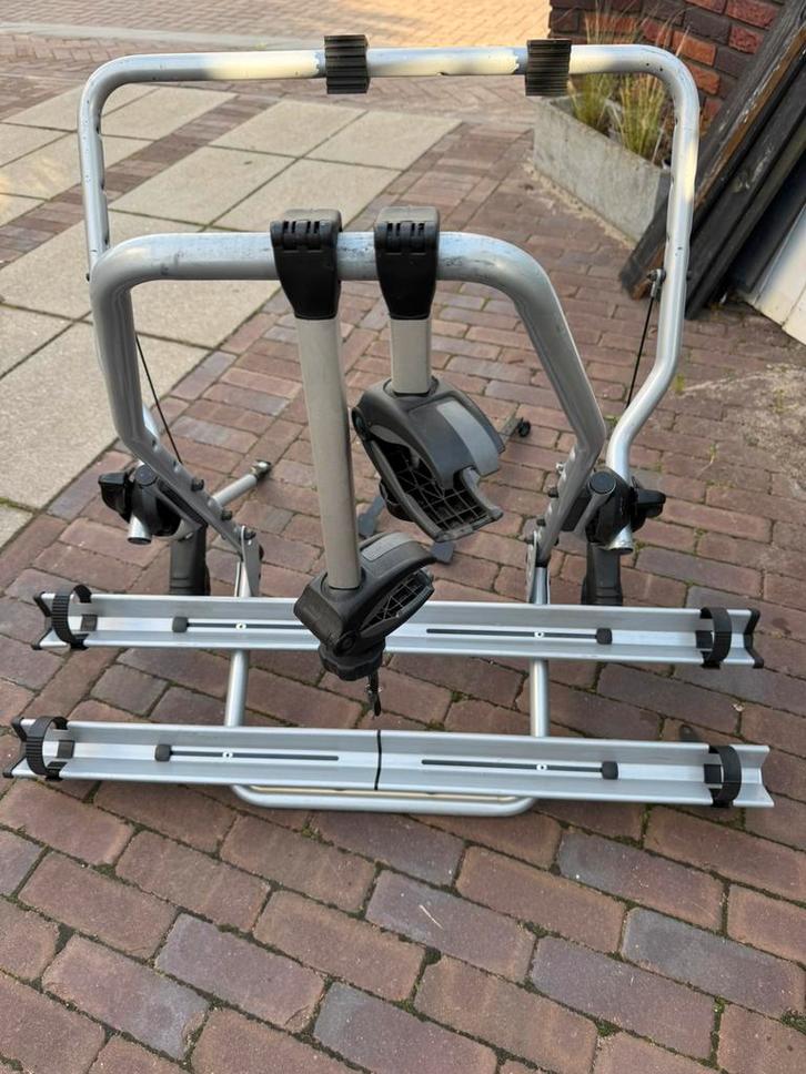 Thule fietsendrager achterklep voor 2 fietsen, Auto diversen, Fietsendragers, Gebruikt, Achterklepdrager, 2 fietsen, Ophalen