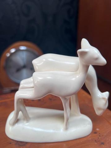 Hertjes Gouda Zuid-Holland Plateel beschikbaar voor biedingen