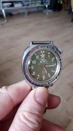 Vintage Vostok Komandirski met tank., Verzamelen, Ophalen of Verzenden, Landmacht, Overige gebieden, Overige typen