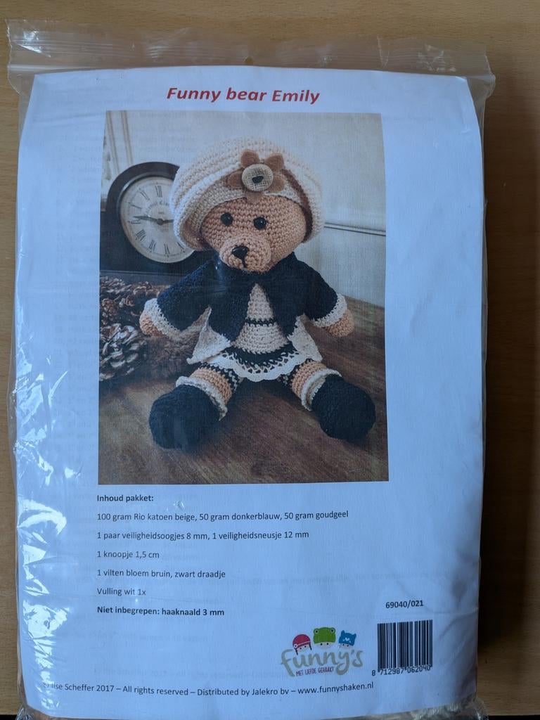 Funny bear Emily., Ophalen of Verzenden, Nieuw, Figuurtje(s)