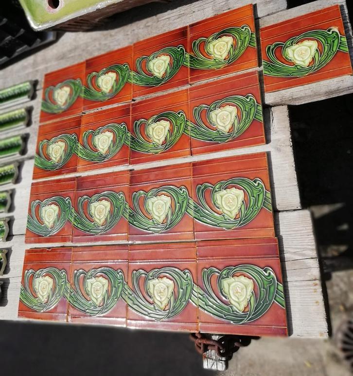 20 jugenstil randtegels 15x15, totaal 300 cm lang, Antiek en Kunst, Antiek | Wandborden en Tegels, Ophalen