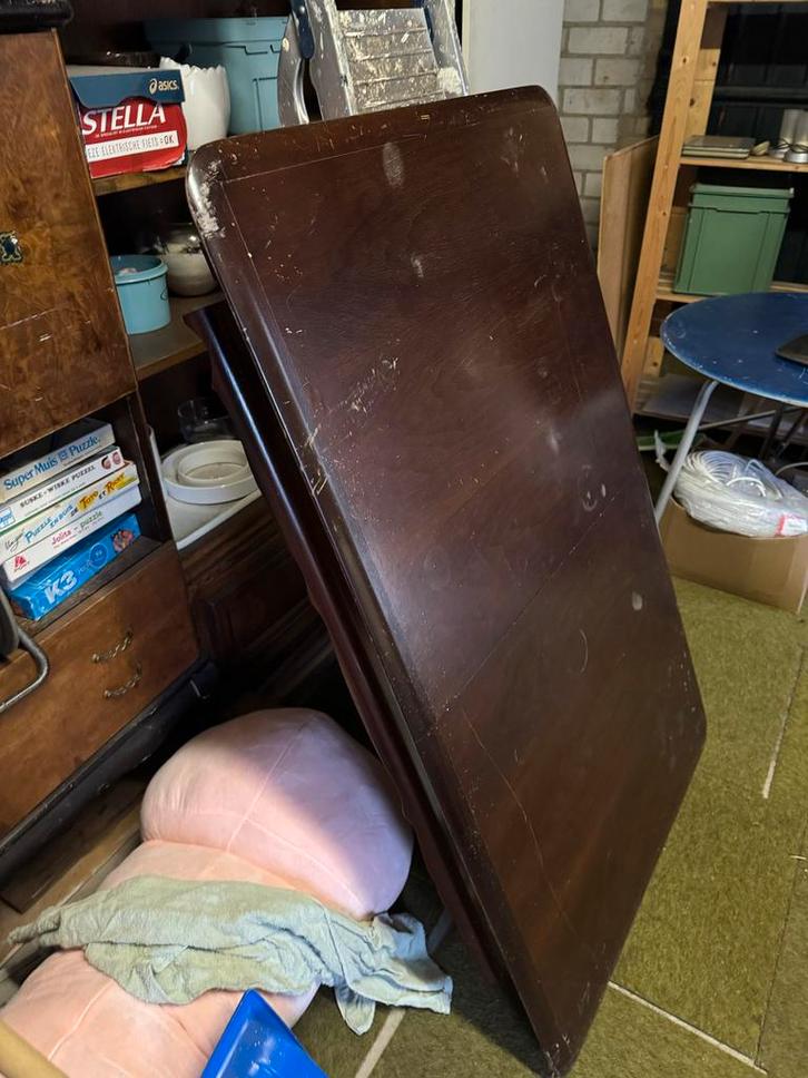 Oude uitschuifbare eettafel, Antiek en Kunst, Antiek | Meubels | Tafels, Ophalen