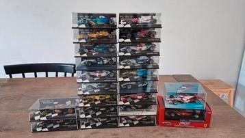 F1 Formule 1 verschillende modellen 1/43 beschikbaar voor biedingen
