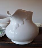 Franse buikkan, lage lampetkan, wit porselein, Antiek en Kunst, Antiek | Servies los, Ophalen of Verzenden