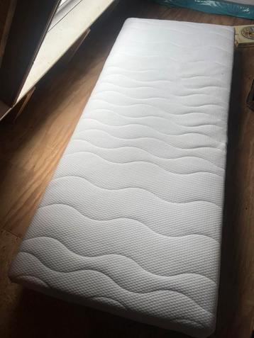 Zo goed als nieuw matras – 80 x 190 cm beschikbaar voor biedingen