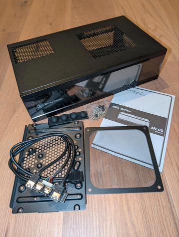 Silverstone ML05B Mini ITX Behuizing +Noctua NF-R8 Redux  beschikbaar voor biedingen