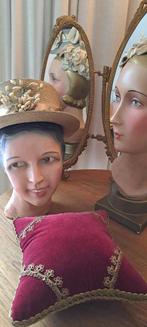 Bruidskussen., Antiek en Kunst, Ophalen of Verzenden