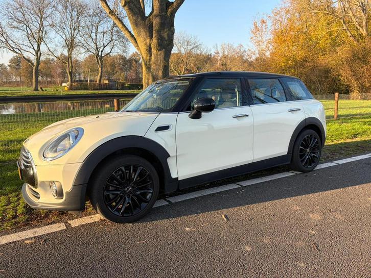 Mini Clubman 1.5 136pk 2017 Wit Pepper, Auto's, Mini, Particulier, Clubman, Bluetooth, Boordcomputer, Centrale vergrendeling, Climate control