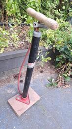 Fietspomp, Fietsen en Brommers, Fietsaccessoires | Fietspompen, Ophalen of Verzenden, Zo goed als nieuw