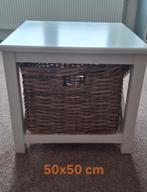 Tafel met mand, Huis en Inrichting, Tafels | Bijzettafels, Ophalen of Verzenden, Gebruikt, 45 tot 60 cm