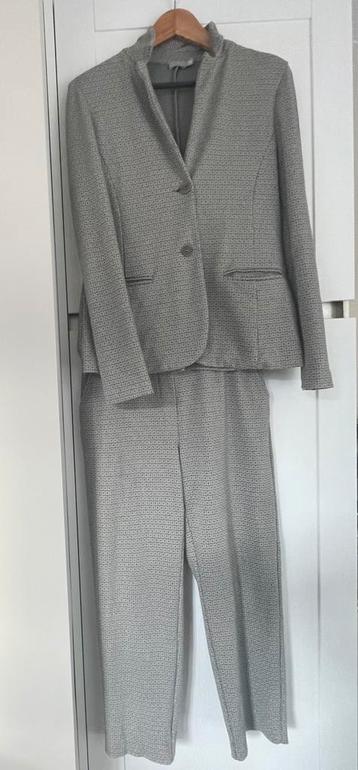 No Man’s Land pak, blazer en broek mt 38 beschikbaar voor biedingen