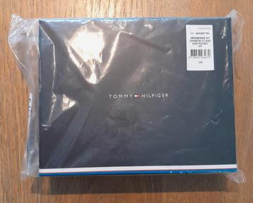 Tommy Hilfiger Johnson CC and Coin Pocket

 beschikbaar voor biedingen