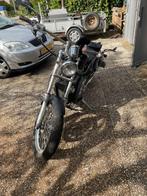 Suzuki VS 700 Intruder Bobber 1986, 700 cc, 2 cilinders, Chopper, Sportuitlaat