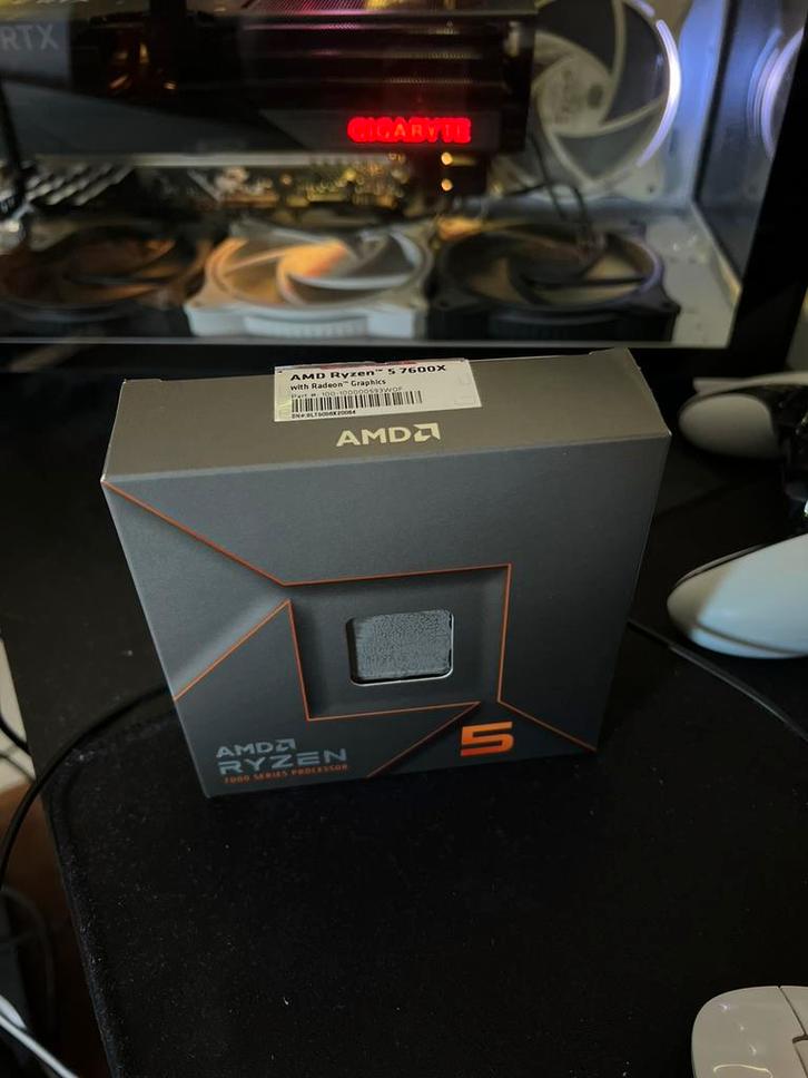 Ryzen 5 7600X  AM5 CPU, Computers en Software, Processors, Zo goed als nieuw, Ophalen of Verzenden