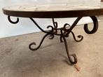 Vintage smeedijzeren salontafel met marmer mozaiek blad., Huis en Inrichting, Tafels | Salontafels, Ophalen, 100 tot 150 cm, Rond