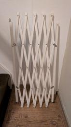 Uitschuifbaar houten hekje, Ophalen, Gebruikt, Klemhekje, Hout