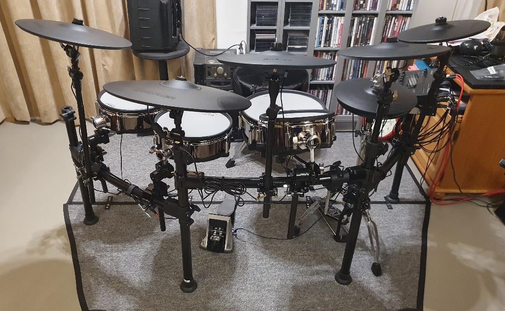 Roland TD50 professioneel drumstel, in nieuwstaat., Muziek en Instrumenten, Drumcomputers, Zo goed als nieuw, Roland, Ophalen
