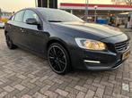 Volvo S60 1.6 T3 KINETIC, Auto's, Volvo, Automaat, 15 km/l, 4 cilinders, 150 pk