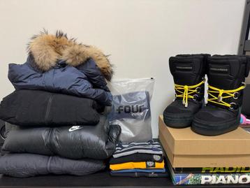 Merkkleding Jongens - Dsquared2, Nike, Stone Island beschikbaar voor biedingen