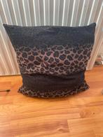 Groot Luipaard Kussen - Bruin/Beige - Incl. Binnenkussen, Ophalen of Verzenden, Nieuw, Bruin, Vierkant
