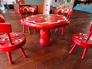 Poppenhuis Meubels Set beschikbaar voor biedingen