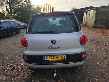 Achterklep van een Fiat 500L (135) beschikbaar voor biedingen