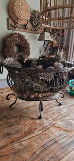 Grote ijzeren mand, Ophalen of Verzenden, Zo goed als nieuw, Rond, Overige materialen