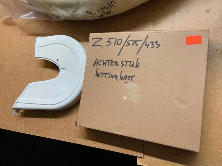 Zundapp 510 / 515 / 441 kettingkast achterstuk, Fietsen en Brommers, Brommeronderdelen | Zundapp, Nieuw, Overige typen, Ophalen