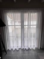 Te koop: Zeer mooie witte, in between gordijnen. 3 x., Huis en Inrichting, In betweens., Gebruikt, 200 cm of meer, Wit