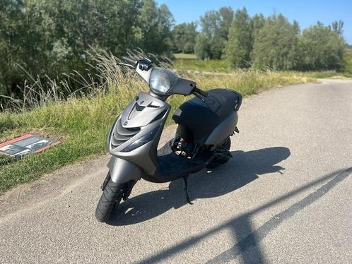 Piaggio zip 172cc ac kanon, Fietsen en Brommers, Scooters | Piaggio, Zo goed als nieuw, Zip, Ophalen