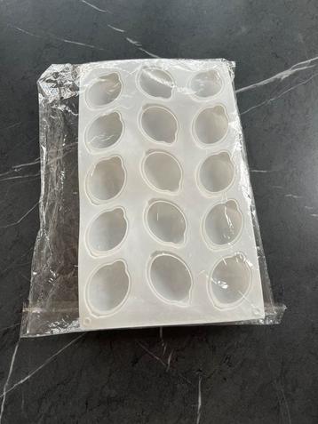 Siliconen rubberen citroen mal 15 halve citroenen  beschikbaar voor biedingen