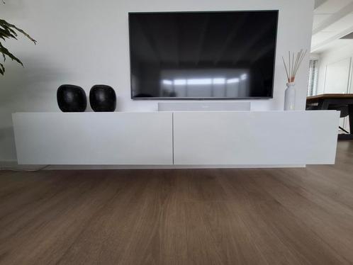Zwevende kast wit, Huis en Inrichting, Kasten | Televisiemeubels, Zo goed als nieuw, Minder dan 100 cm, 150 tot 200 cm, 25 tot 50 cm