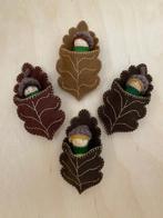 Herfstbladpopje van vilt, Hobby en Vrije tijd, Vilt, Ophalen of Verzenden, Nieuw, Figuurtje(s)
