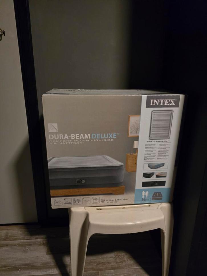 Luchtbed splinternieuw in doos., Caravans en Kamperen, Luchtbedden, Nieuw, 2-persoons, Ingebouwde pomp, Ophalen of Verzenden