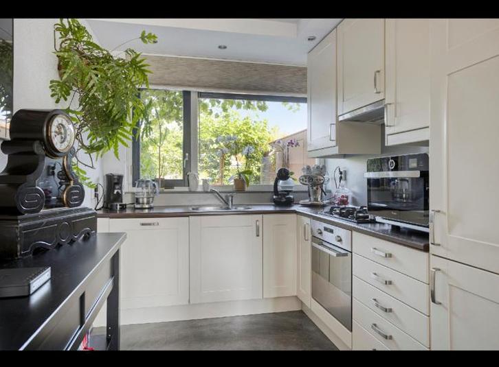 Witte keuken, Huis en Inrichting, Keuken | Complete keukens, Gebruikt, Hoekkeuken, Wit, Hout, Hoogglans of Gelakt, Ophalen of Verzenden
