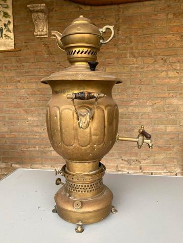 Antieke Samovar - Russische Theemachine beschikbaar voor biedingen