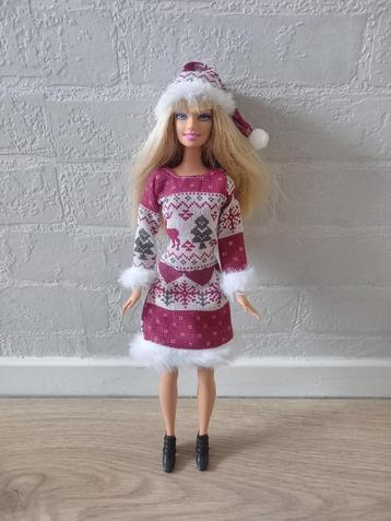 Barbie kleertjes set 69: kerstjurk  beschikbaar voor biedingen