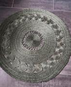 Leuke groene jutetapijt van h&m 3 kussen en 2 lijsten, Huis en Inrichting, Ophalen of Verzenden, Zo goed als nieuw, Rond, 50 tot 100 cm