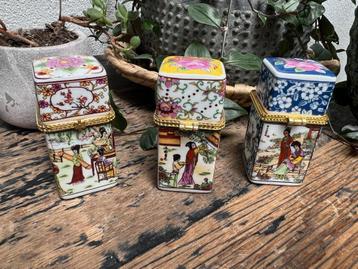 Chinees porselein pillen doos Chinese bewaar potje Asian  beschikbaar voor biedingen