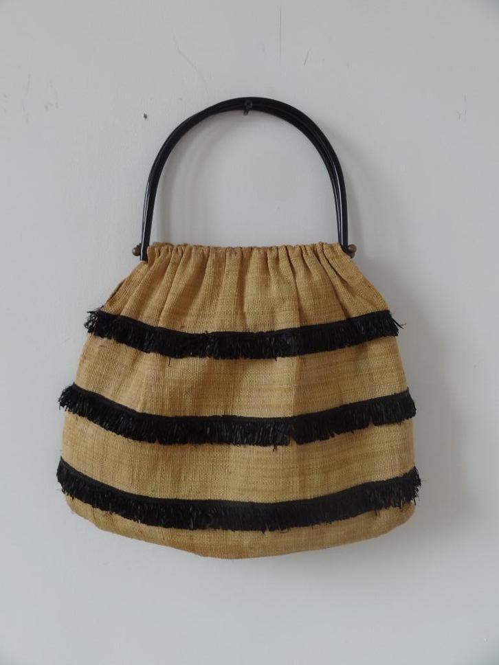 prachtige vintage tas in natuurvezels, raffia, breed 35 cm, Sieraden, Tassen en Uiterlijk, Tassen | Damestassen, Gebruikt, Handtas